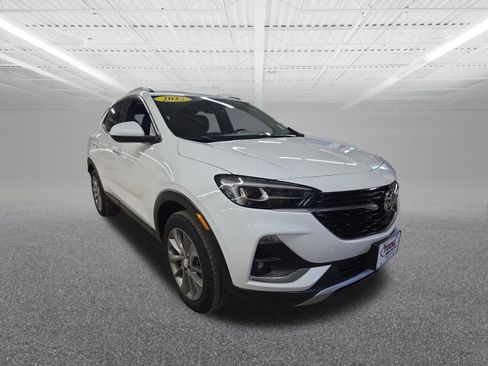 Used 2023 Buick Encore GX Essence w/ Experience Buick Package image 4