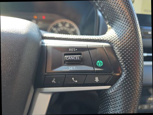 Used 2025 Mitsubishi Outlander SE AWD/4WD image 24