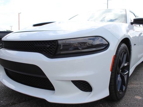 Used 2023 Dodge Charger R/T w/ Blacktop Package image 8