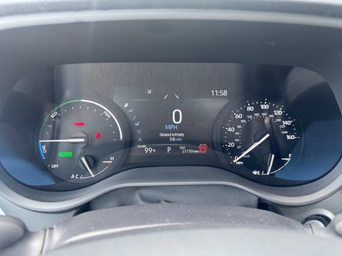 Used 2025 Toyota Sienna XLE AWD/4WD image 16