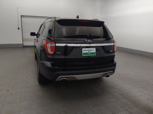 Used 2016 Ford Explorer XLT w/ Equipment Group 202A AWD/4WD image 6