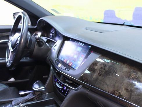 Used 2018 Cadillac CT6 Luxury w/ Active Chassis Package image 10