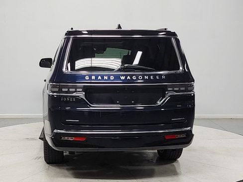Used 2023 Jeep Grand Wagoneer L Series II w/ Convenience Group III AWD/4WD image 6