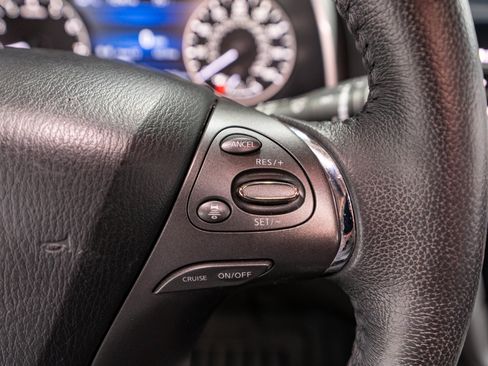 Used 2021 Nissan Murano SV FWD image 22