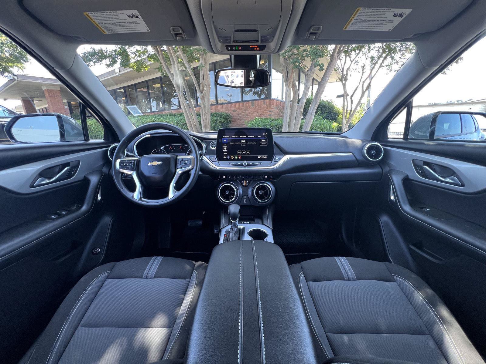 Used 2024 Chevrolet Blazer LT w/ Convenience Package FWD image 19