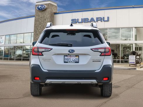 Used 2025 Subaru Outback Touring XT image 3