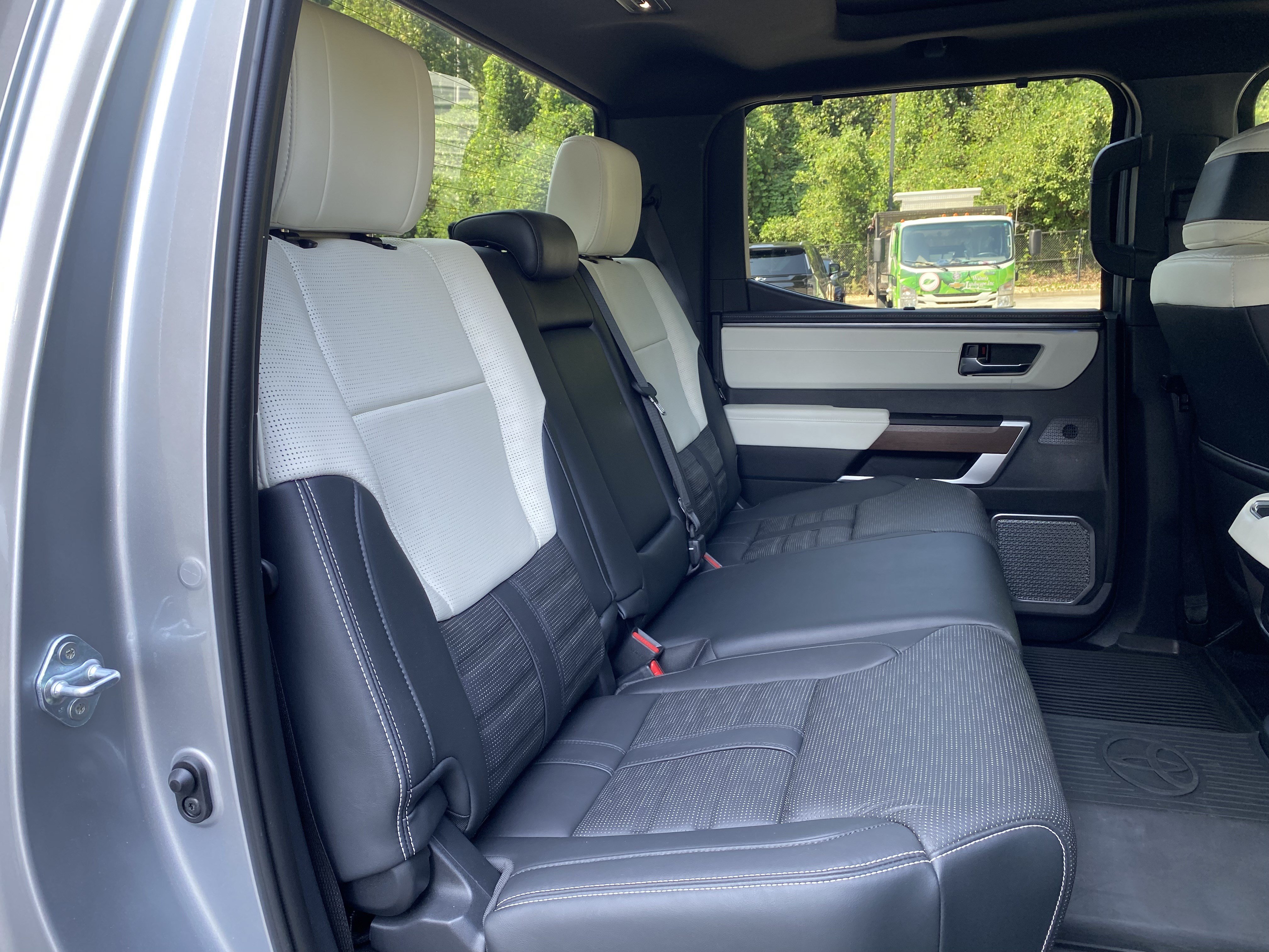 Used 2024 Toyota Tundra Capstone AWD/4WD image 38
