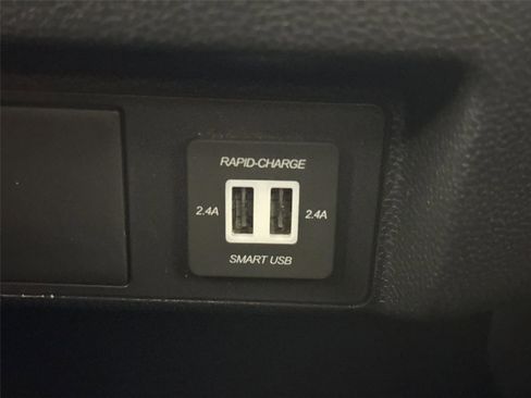 Certified 2024 Toyota Tacoma SR5 image 32