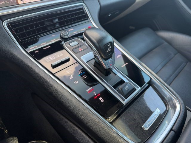 Used 2018 Porsche Panamera 4 AWD/4WD image 24