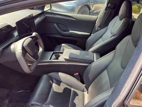 Used 2022 Tesla Model X Plaid AWD/4WD image 12