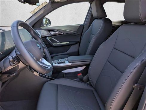 New 2026 BMW X2 xDrive28i AWD/4WD image 4