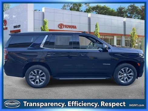 Used 2022 Chevrolet Tahoe LT w/ Luxury Package image 5