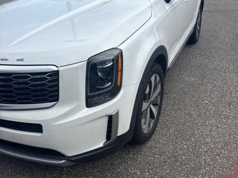 Used 2020 Kia Telluride EX w/ EX Premium Package AWD/4WD image 2