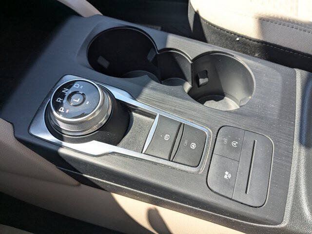 Used 2022 Ford Escape SE w/ Convenience Package AWD/4WD image 24