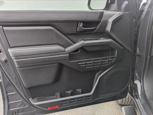 Used 2025 Toyota Tacoma SR image 13