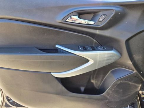 Used 2024 Chevrolet Trax LS image 27