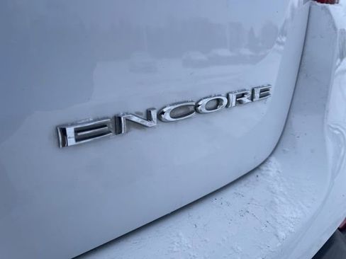 Used 2020 Buick Encore Preferred image 30