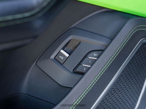 Used 2021 Lamborghini Urus image 23