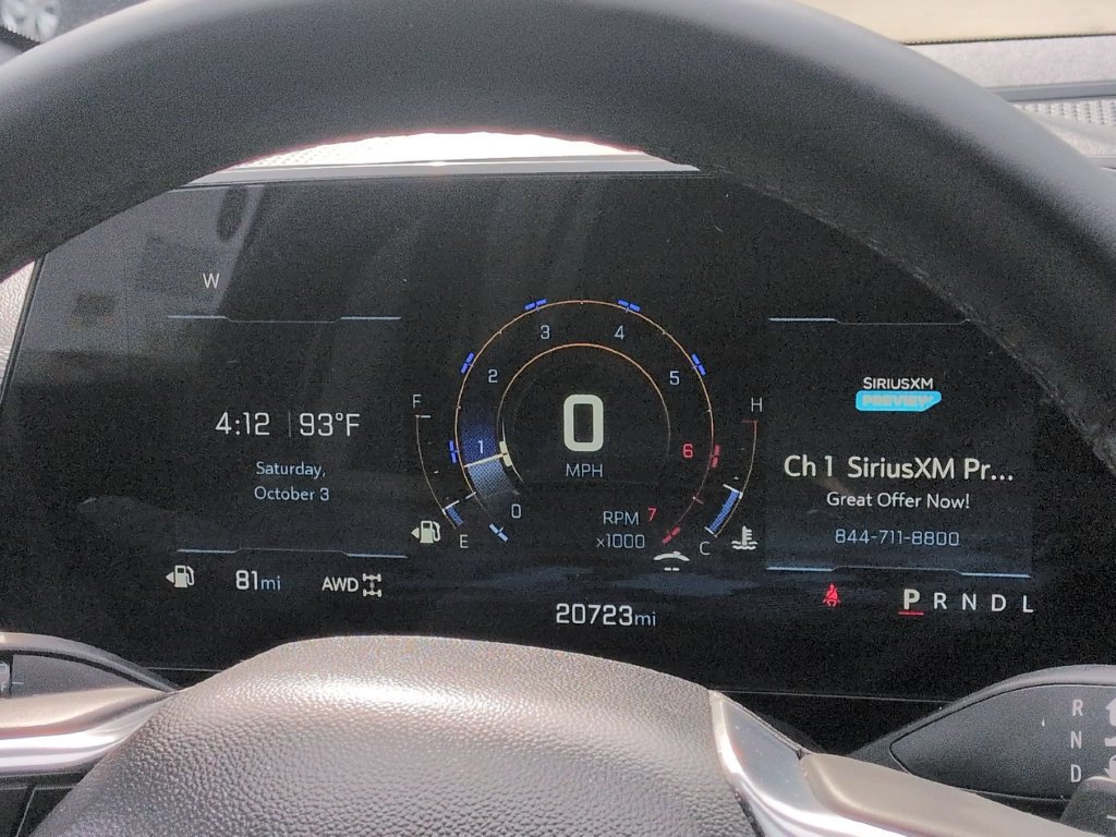 Used 2026 Chevrolet Equinox LT AWD/4WD image 16
