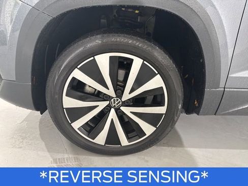 Used 2022 Volkswagen Taos SE image 12