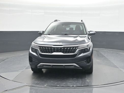 Used 2022 Kia Seltos Nightfall Edition image 5