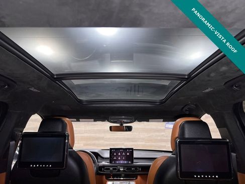 Used 2023 Lincoln Aviator Black Label Grand Touring w/ Class IV Trailer Tow Package image 5