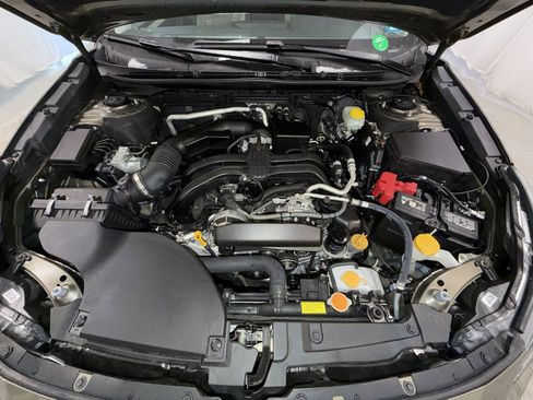 Used 2025 Subaru Outback Premium image 19