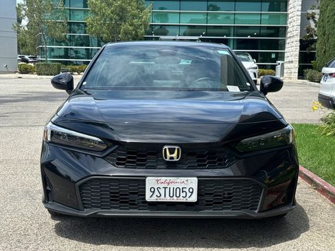 Used 2025 Honda Civic Sport image 3