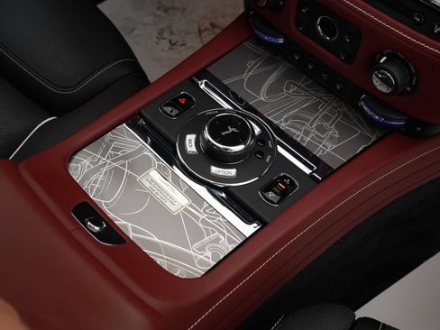 Used 2020 Rolls-Royce Ghost RWD image 48