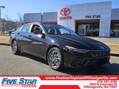 Used 2025 Hyundai Elantra Blue