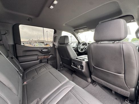 Used 2022 GMC Sierra 1500 Denali RWD image 32
