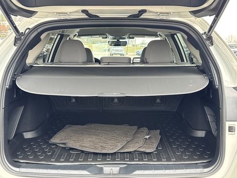 Used 2024 Subaru Outback Premium image 12