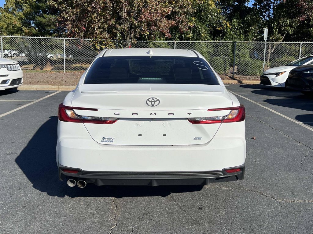 Used 2026 Toyota Camry SE FWD image 7