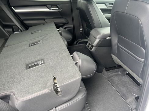 New 2026 GMC Terrain Elevation w/ Elevation Premium Package AWD/4WD image 22