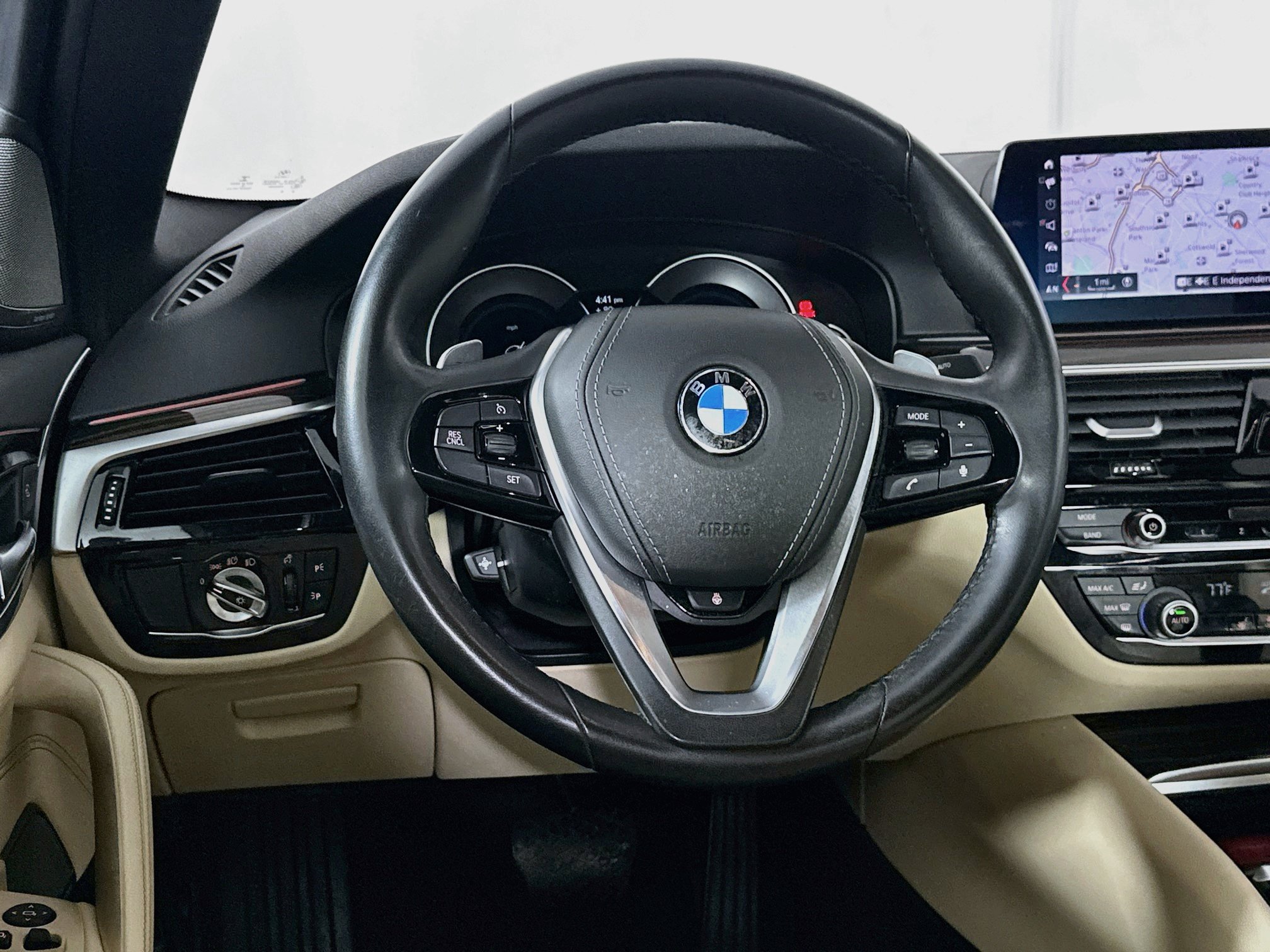 Used 2019 BMW 530i w/ Premium Package RWD image 18
