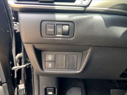 Used 2018 Honda Accord LX image 32