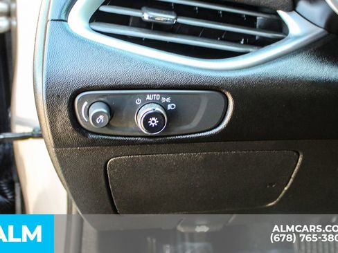 Used 2024 Chevrolet Malibu LT image 30