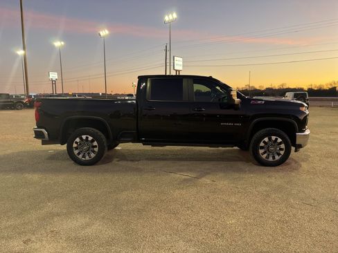 Used 2023 Chevrolet Silverado 2500 LT w/ All Star Edition image 6