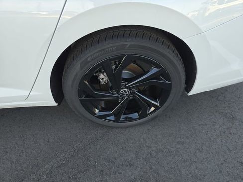 New 2026 Volkswagen Jetta SE FWD image 24