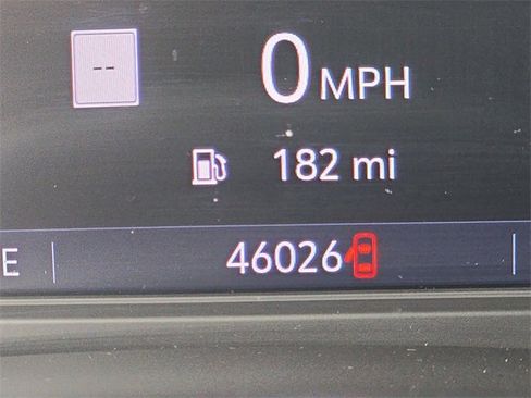 Used 2020 Buick Enclave Premium w/ Sun and Sites Package image 25