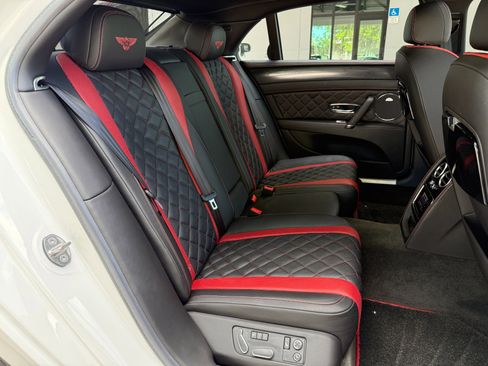Used 2018 Bentley Flying Spur S W12 AWD/4WD image 40