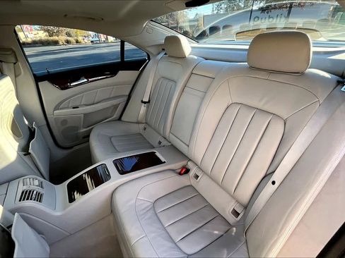 Used 2014 Mercedes-Benz CLS 550 4MATIC image 20