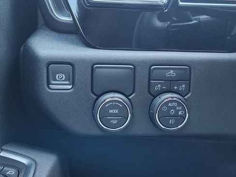 Used 2025 Chevrolet Silverado 1500 RST w/ Texas Edition Plus image 25