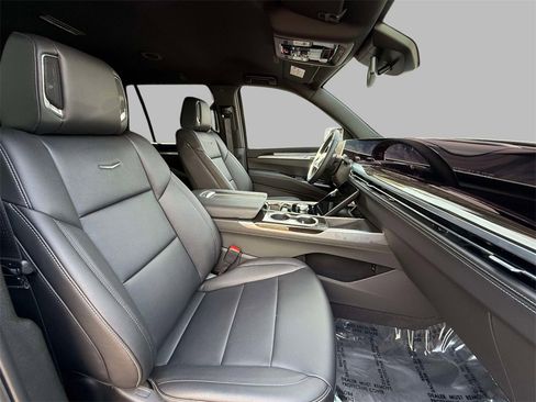 Used 2026 Cadillac Escalade 4WD w/ LPO, Floor Liner Package image 14