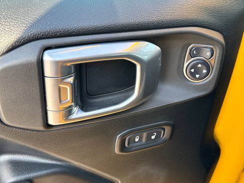 Certified 2021 Jeep Wrangler Unlimited Sport AWD/4WD image 28