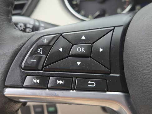 Used 2020 Nissan Rogue Sport SV w/ All-Weather Package image 30