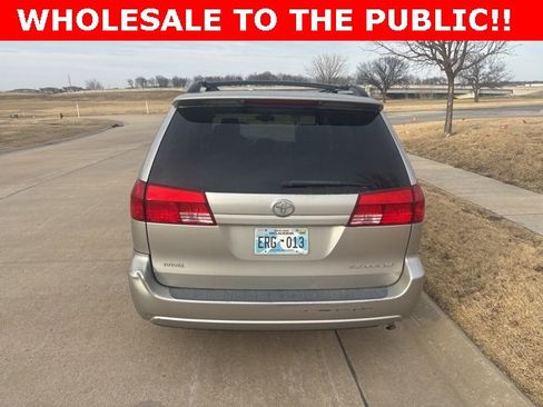Used 2004 Toyota Sienna XLE image 4