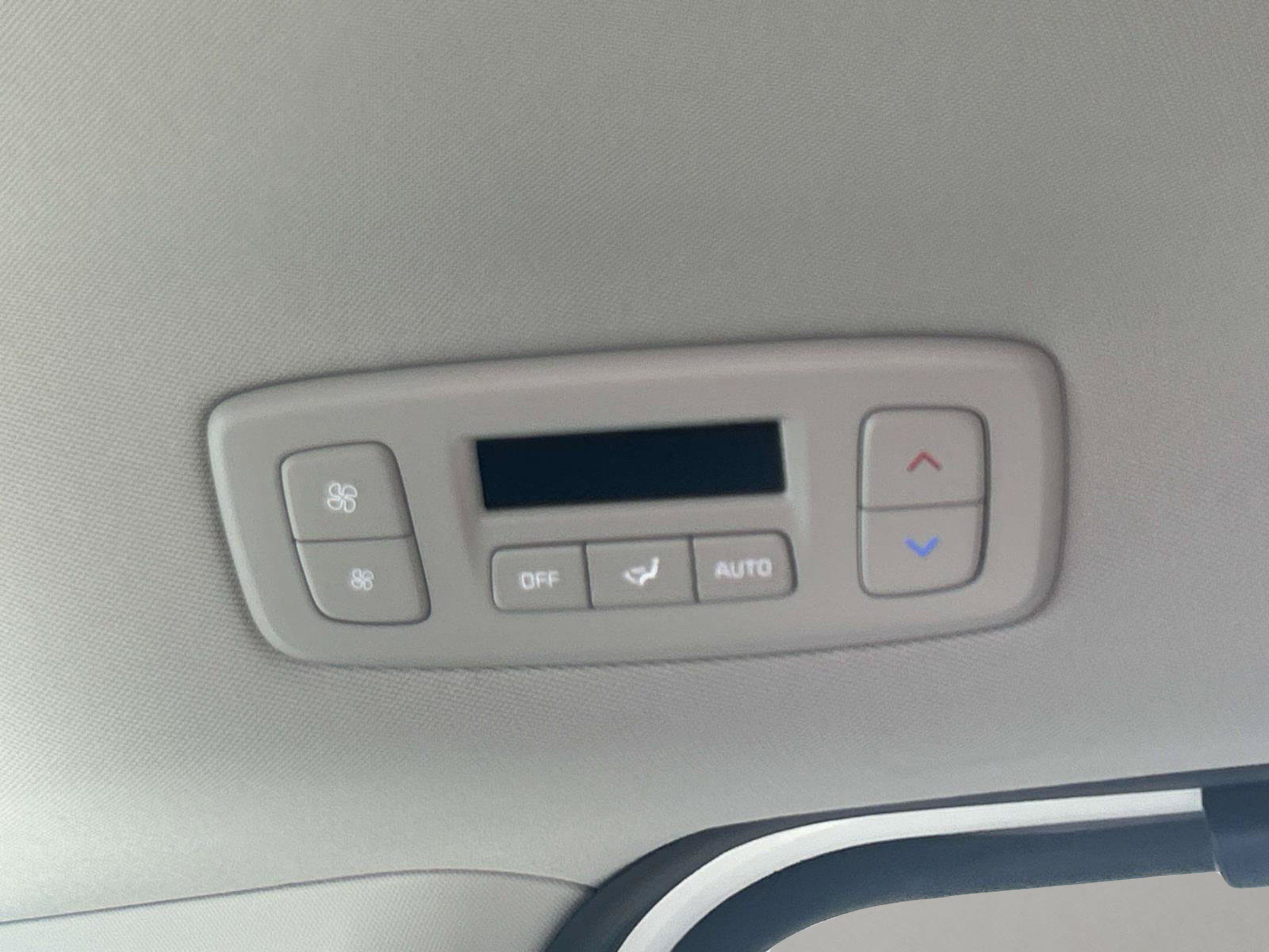 New 2027 Kia Carnival SX FWD image 16
