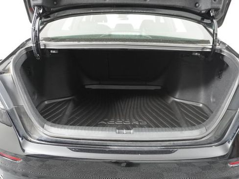 Used 2025 Honda Accord Sport image 37