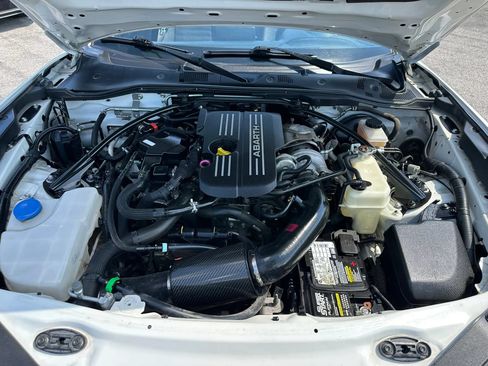 Used 2018 FIAT 124 Spider Abarth w/ Convenience Group RWD image 25